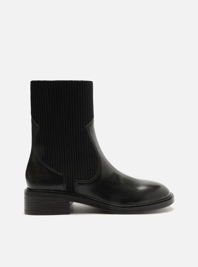 Bota Preta Couro Cano Curto Canelado