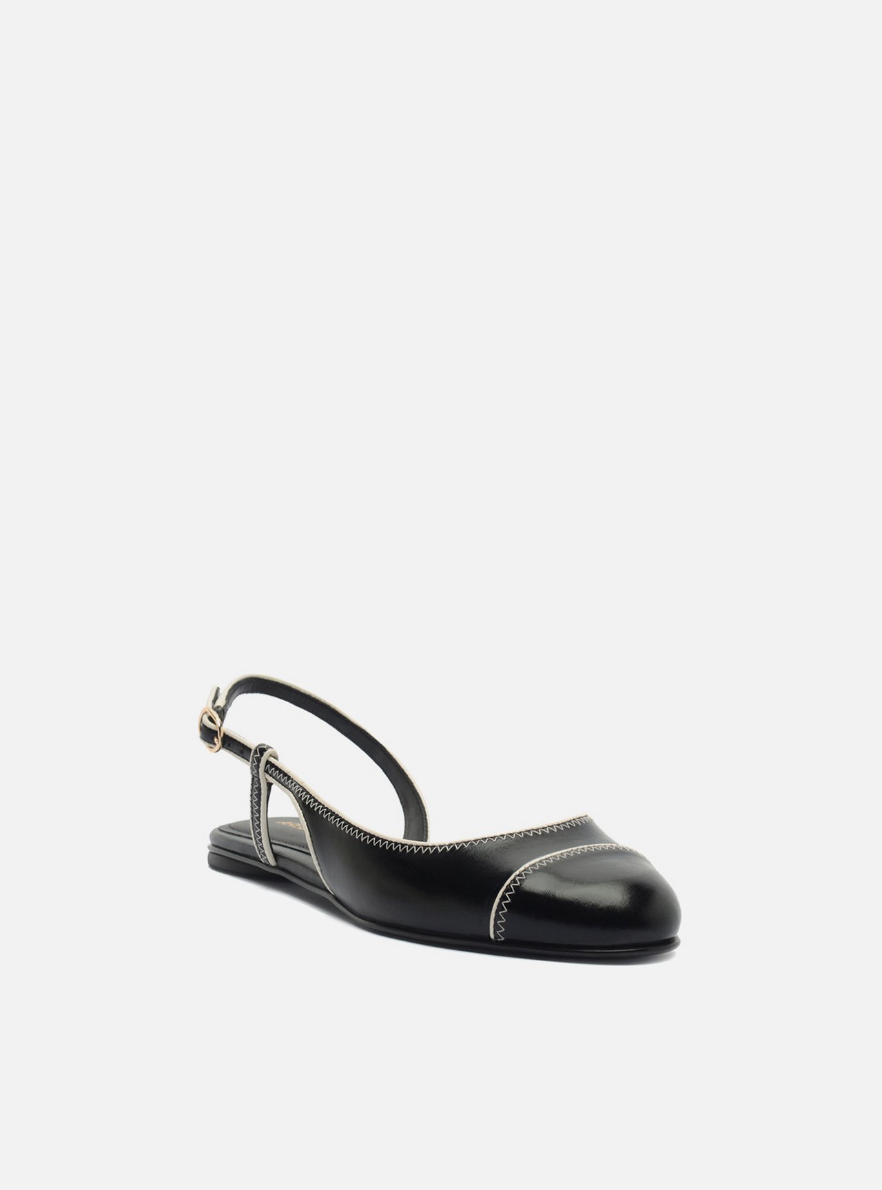 Sapatilha Preta Bico Redondo Fivela Slingback — foto 2