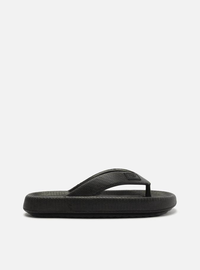 Chinelo de Dedo Preto Pillow Brizza