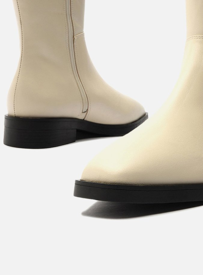 Bota Branca Couro Cano Médio Elástico Montaria