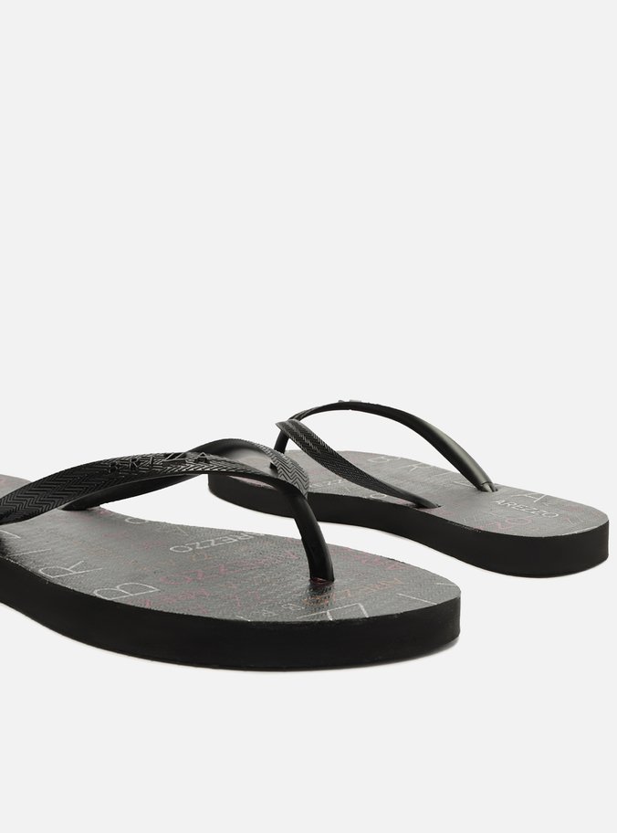 Chinelo de Dedo Preto Essential Lettering Brizza