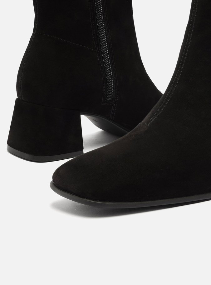 Bota Preta Cano Curto