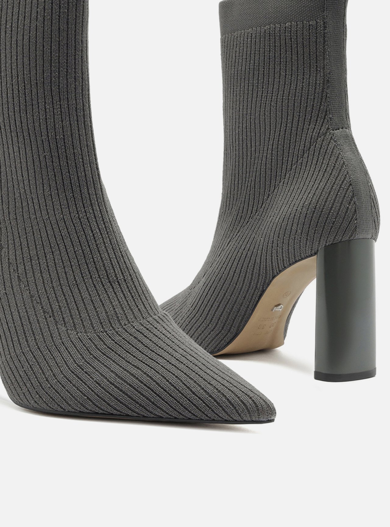 Bota Skinny Cinza Knit Cano Médio Salto Bloco — foto 4