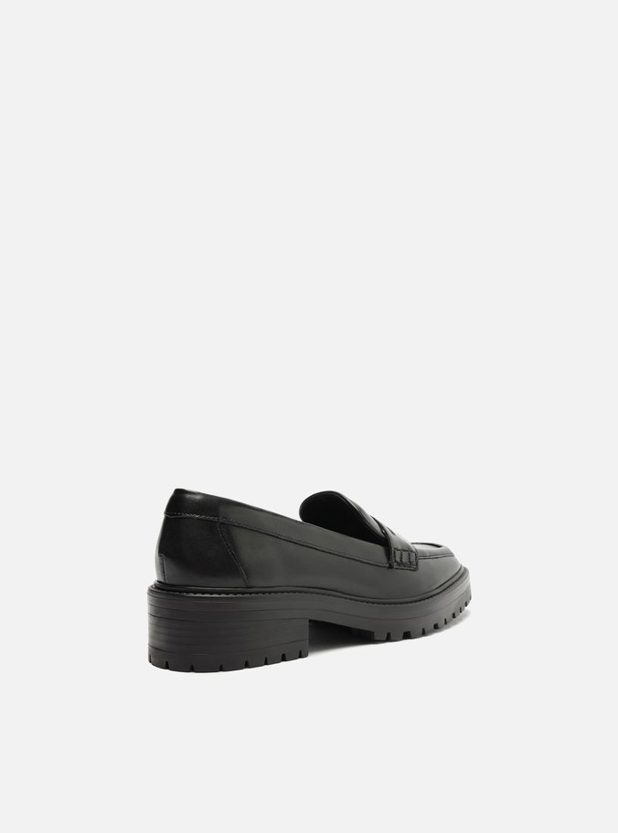 Mocassim Preto Couro Tratorado Tira