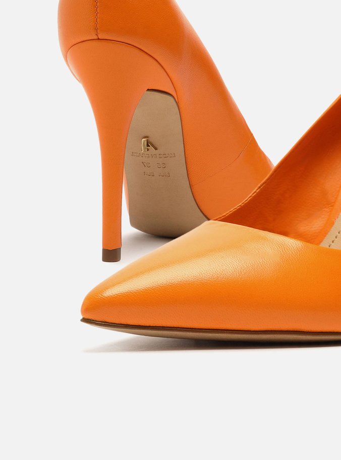 Scarpin Laranja Couro Salto Alto Fino Color