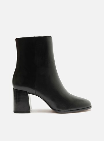 Bota Preta Couro Cano Curto Salto Médio Lisa