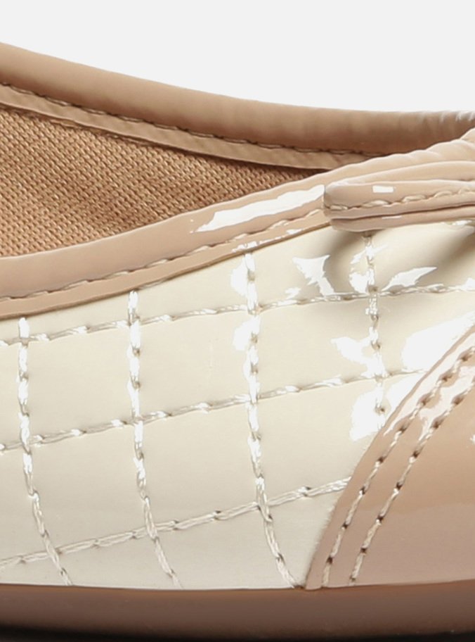 Sapatilha Classic Off-White e Nude