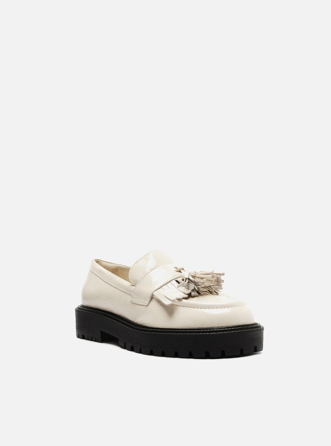 Mocassim Off-White Couro Tratorado Barbicacho Harper