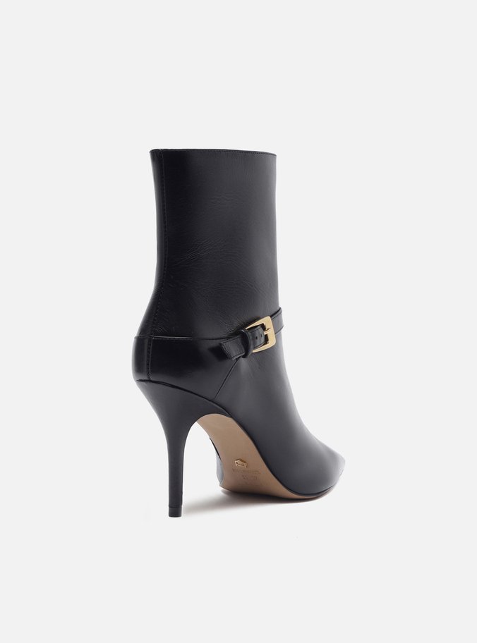Bota Preta Couro Cano Curto Tira Fivela
