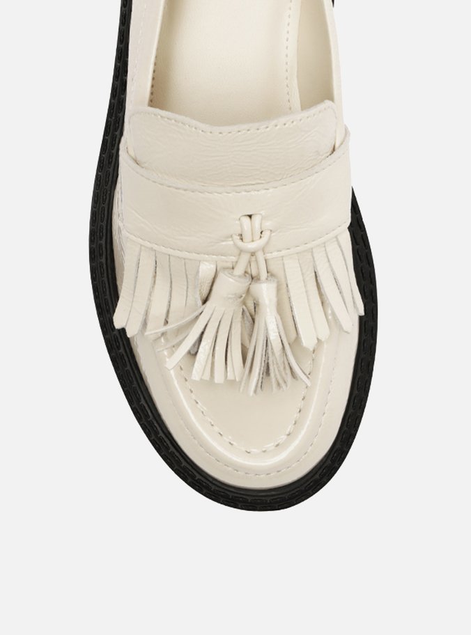 Mocassim Off-White Couro Tratorado Barbicacho Harper
