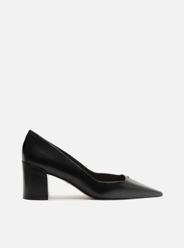 Arezzo — Scarpin Preto Couro Salto Bloco Adornos