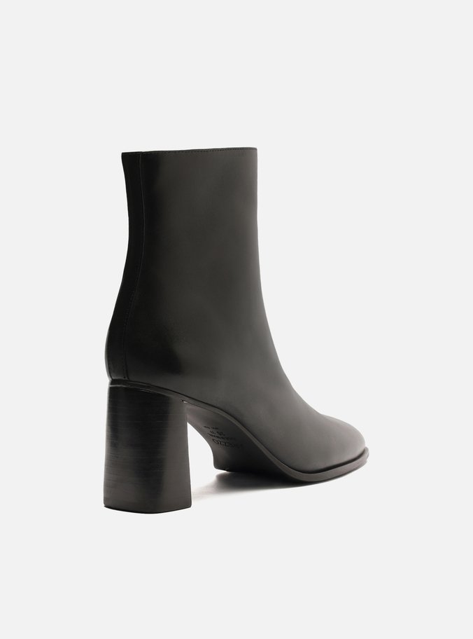 Bota Preta Couro Cano Curto Salto Médio Zíper