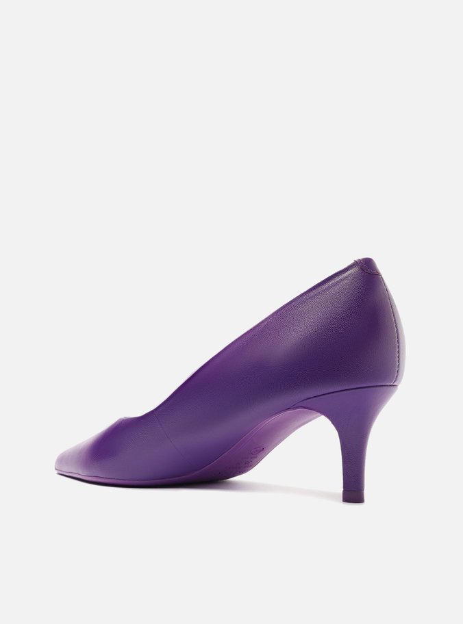 Scarpin Roxo Couro Salto Fino Baixo