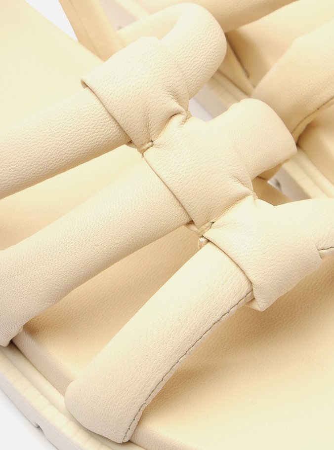 Papete Off-White Tratorada Tiras Pillow