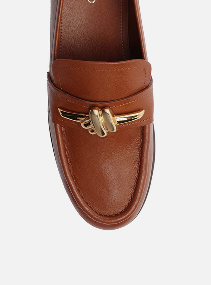 Mocassim Marrom Couro Bico Redondo Metal Nó