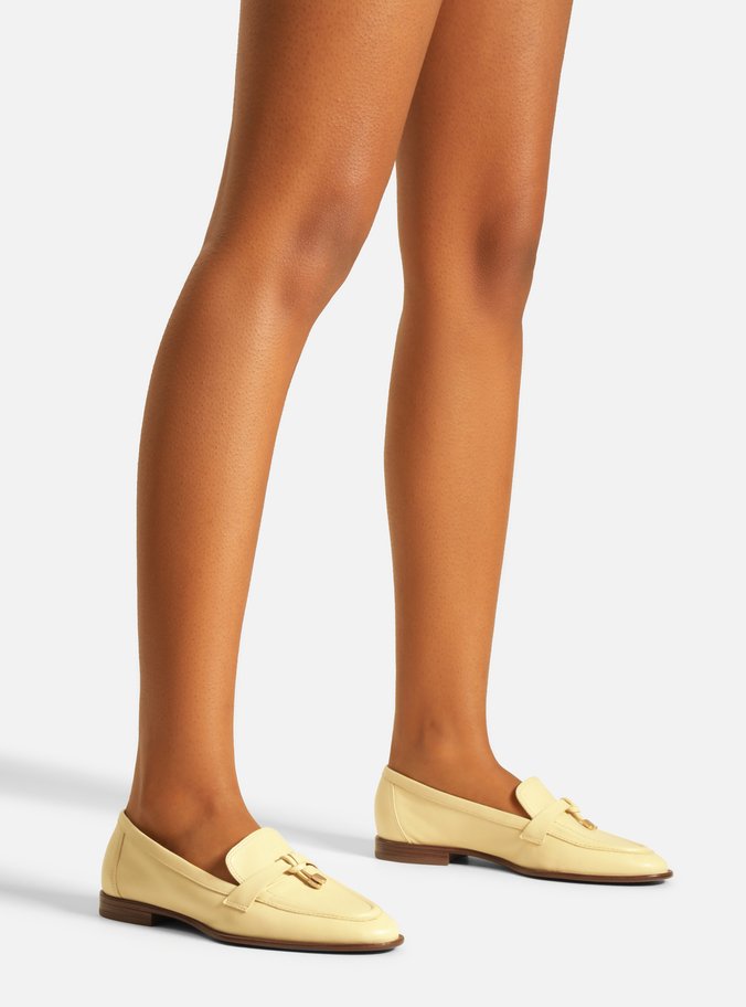 Mocassim Amarelo Couro Detalhe Tira