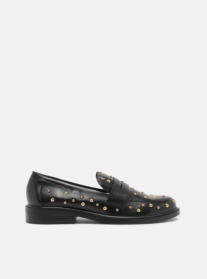 Mocassim Preto Tachas