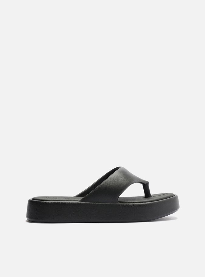 Sandália Preta Flatform Tira Larga