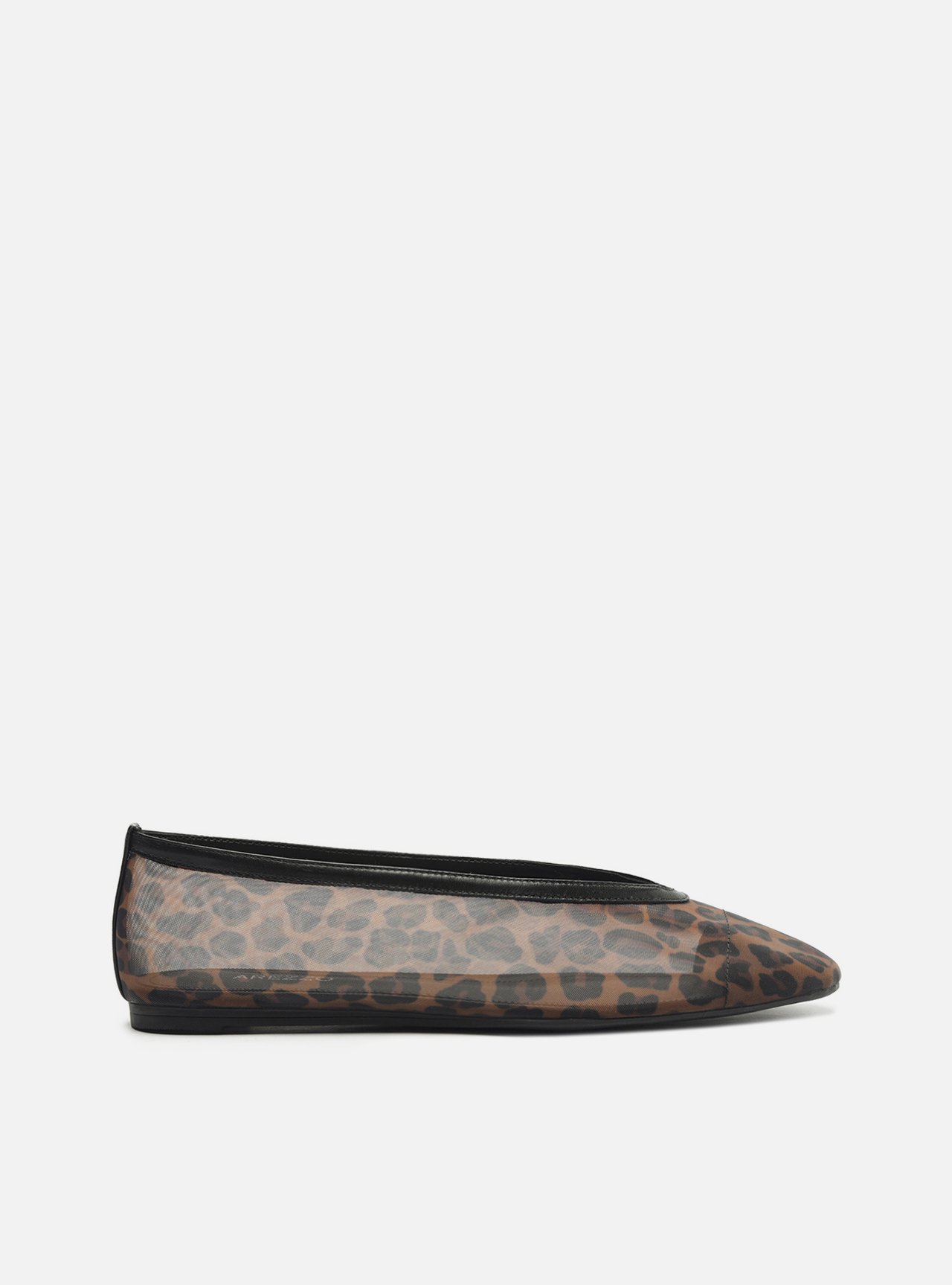 Sapatilha Animal Print Bico Redondo — foto 1