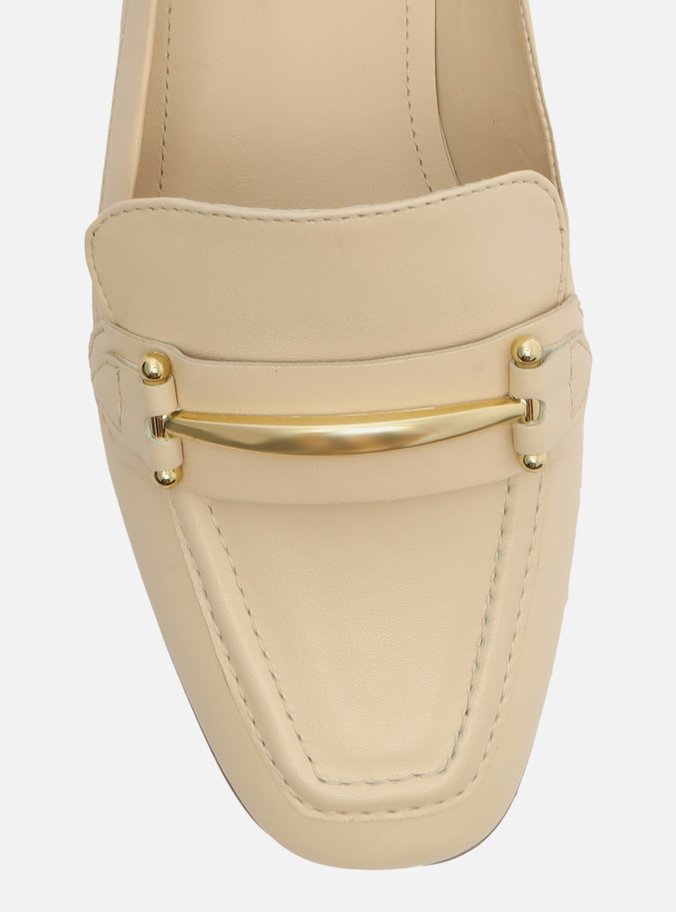Mocassim Off-White Couro Bridão Metálico Moderno