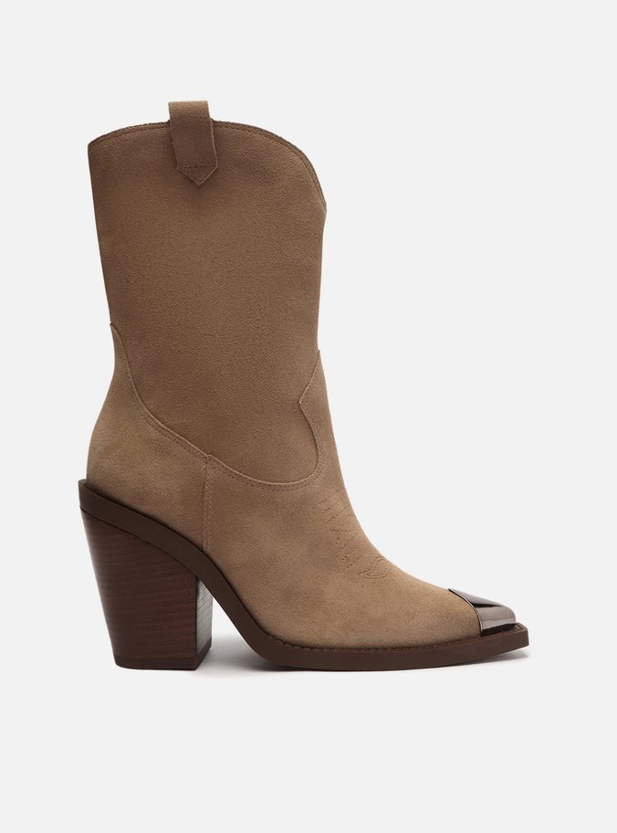 Bota Marrom Acamurçada Cano Médio Biqueira Western