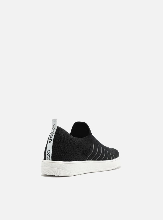 Tênis Slip On Preto Knit Bico Redondo