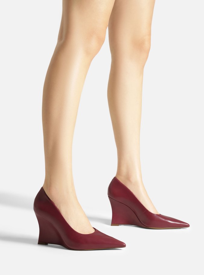 Scarpin Vinho Couro Salto Anabela Bico Fino