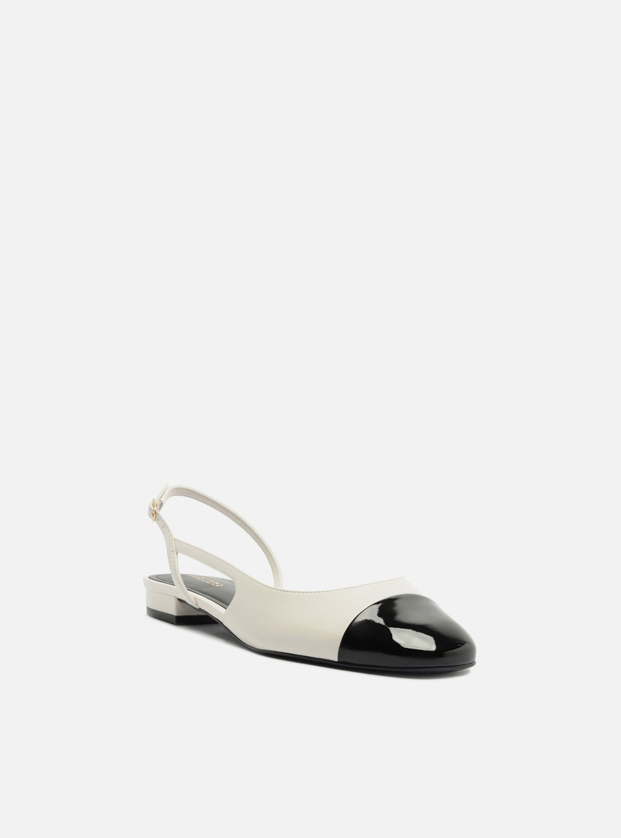 Sapatilha Branca Multimaterial Bico Redondo Slingback — foto 2
