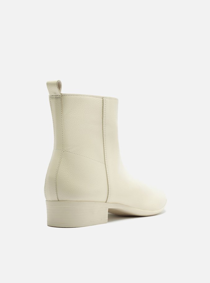 Bota Branca Cano Curto