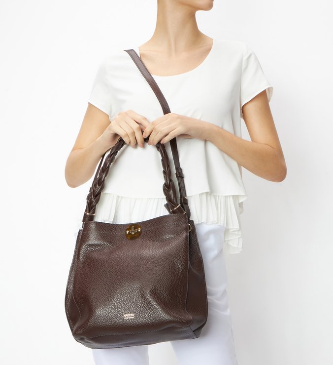 Bolsa Hobo Couro Patricia Grande Preta