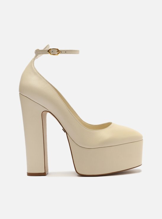 Scarpin branco sale meia pata