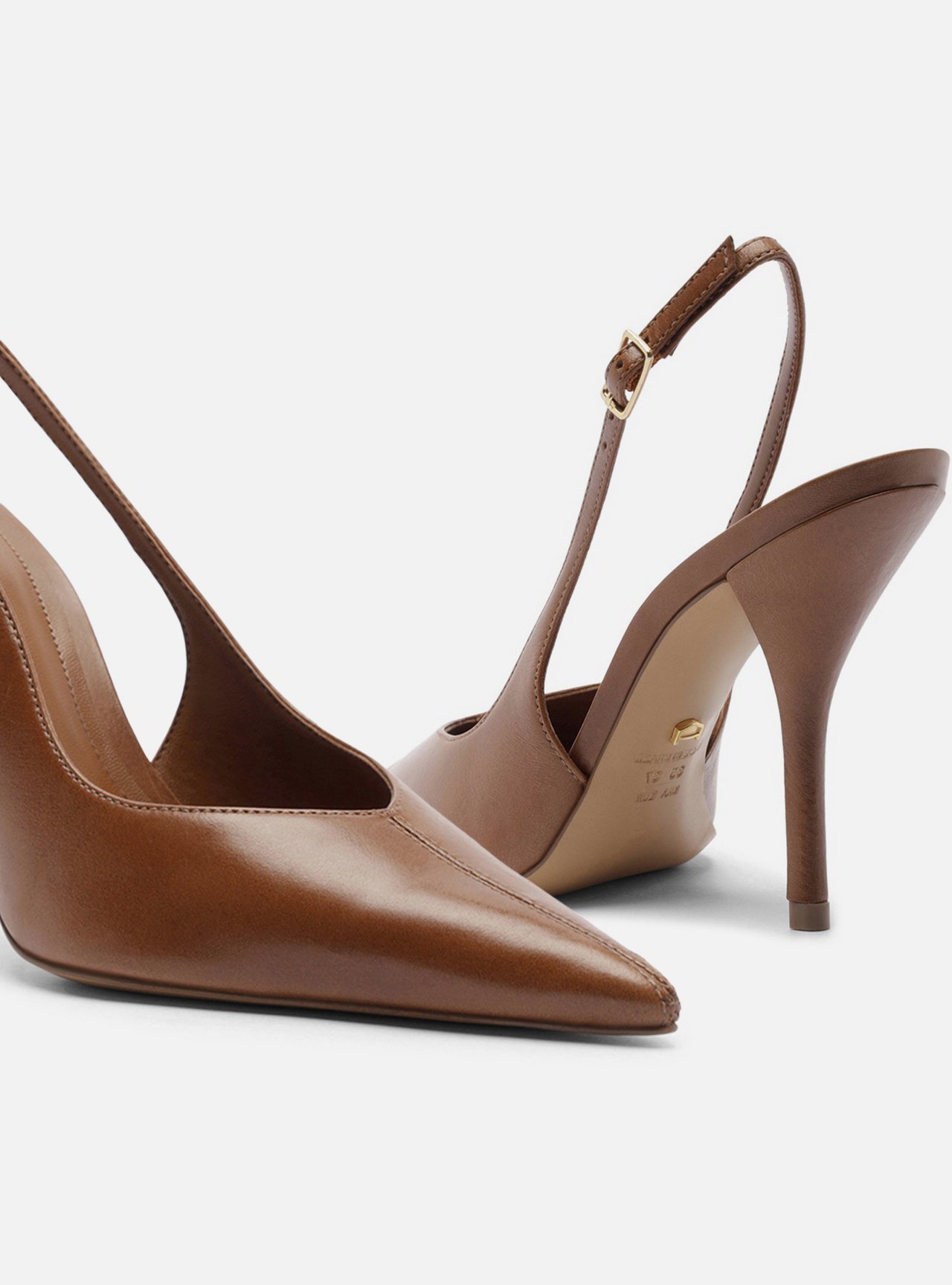 Scarpin Marrom Couro Salto Alto Fino Slingback — foto 4