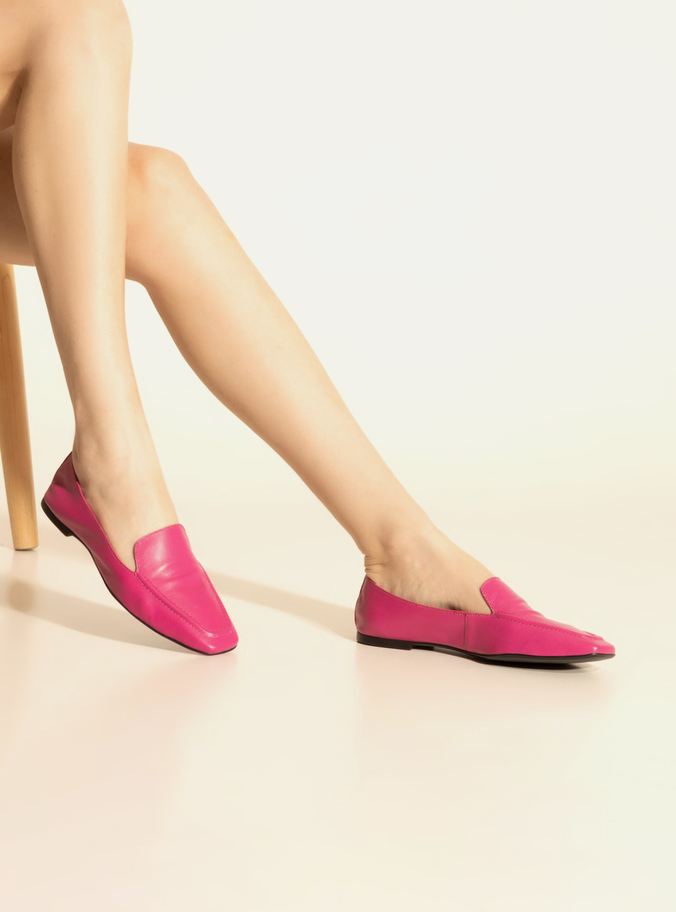 Mocassim Rosa Couro Bico Quadrado Costuras