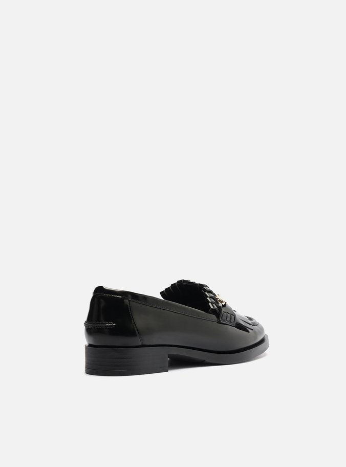 Mocassim Preto Franjas Metal