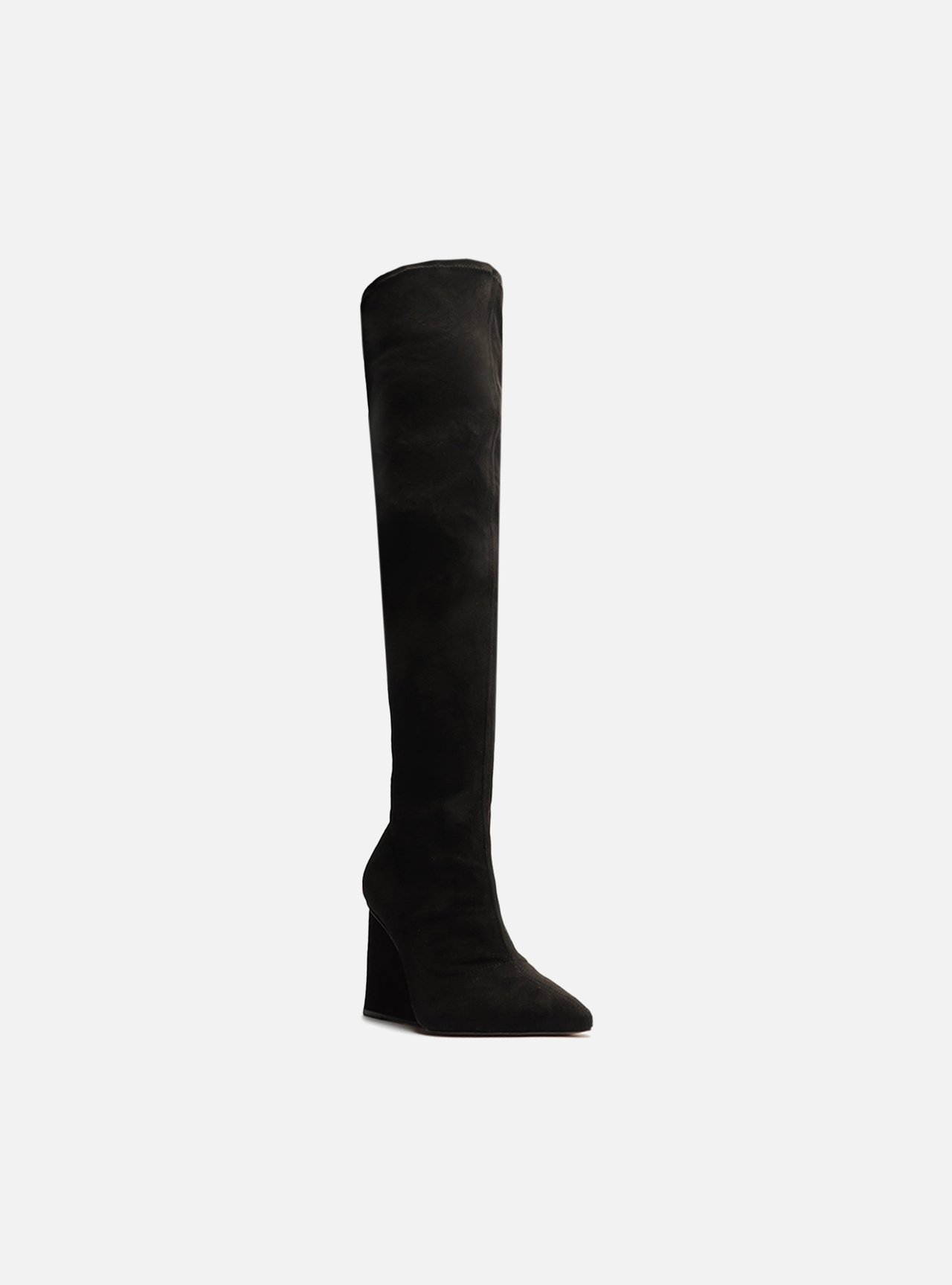 Bota anabela bico fino 2025