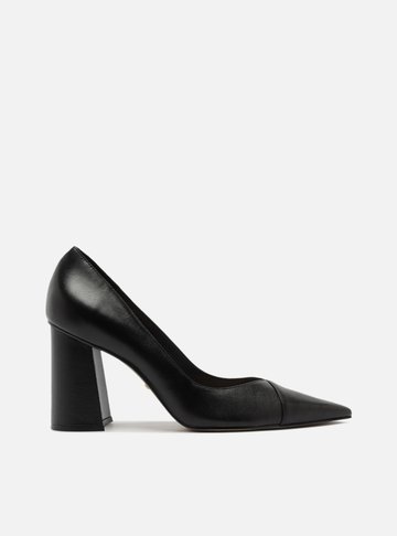 Scarpin Fechado Preto Salto Alto