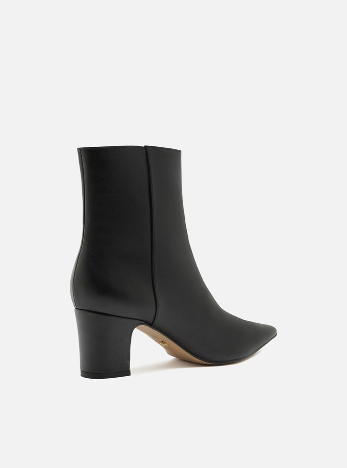 Bota Preta Couro Cano Curto Bico Fino