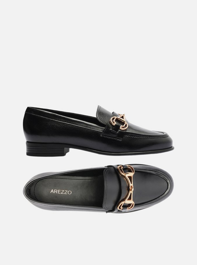Mocassim Preto Couro Bridão Metálico Retrô