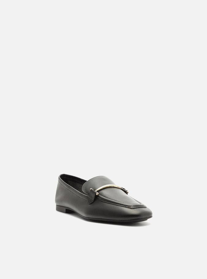 Mocassim Preto Couro Bridão Metálico Moderno