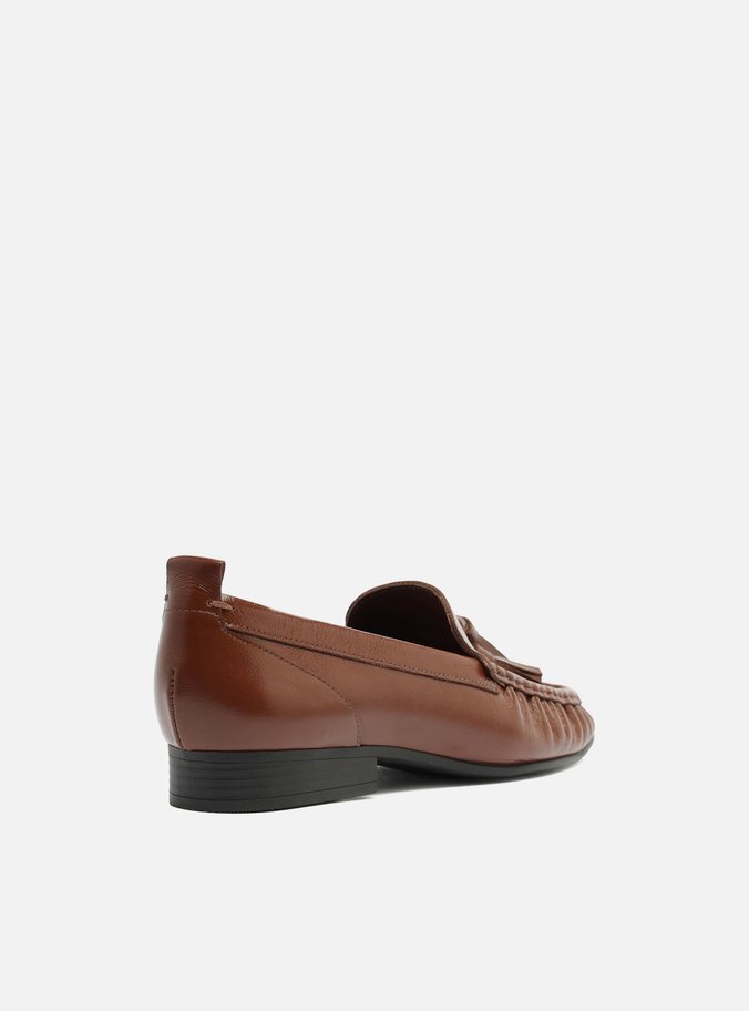 Mocassim Marrom Couro Bico Redondo Barbicacho