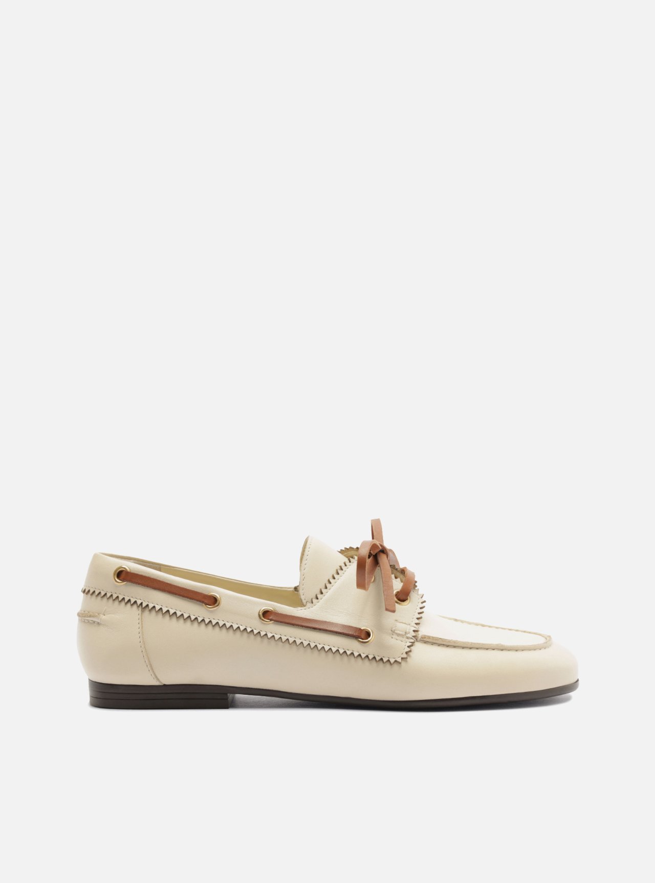 Mocassim Off White Couro Bico Redondo Laço — foto 1