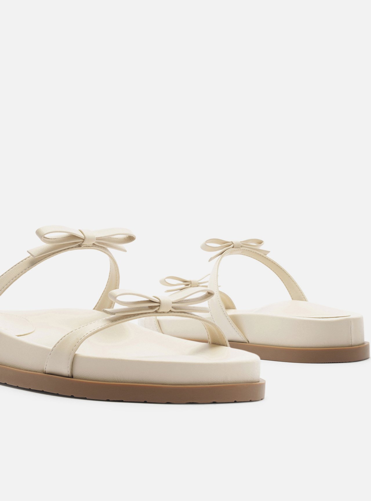 Sandália Papete Off White Tiras Laços — foto 4