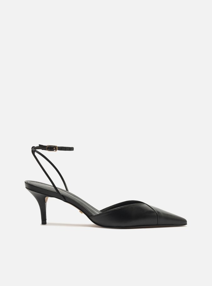 Scarpin Preto Couro Salto Kitten Aberto