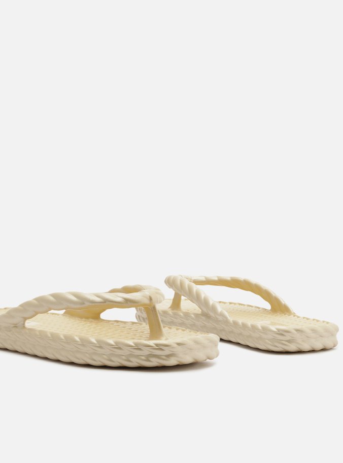Chinelo de Dedo Dourado Marrocos Brizza