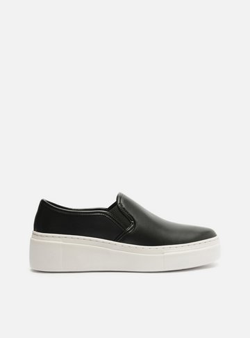 Tênis Slip On Preto Sola Alta Básico