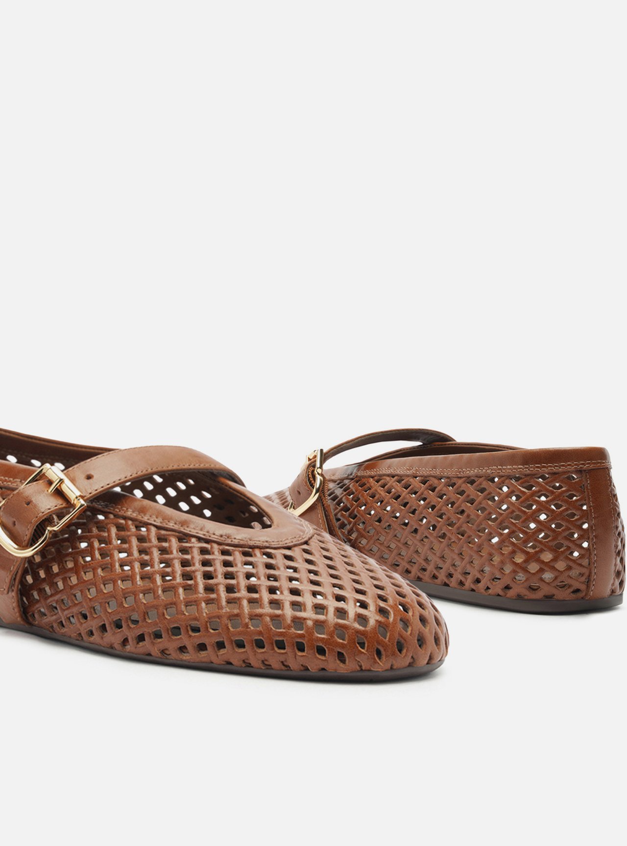 Sapatilha Marrom Suede Vazada Bico Redondo — foto 4