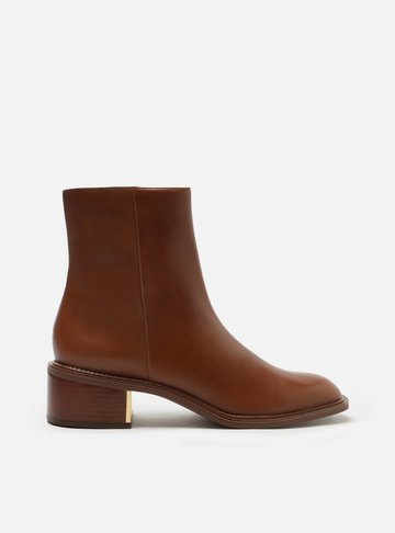 Bota Marrom Couro Cano Médio Bloco Metal