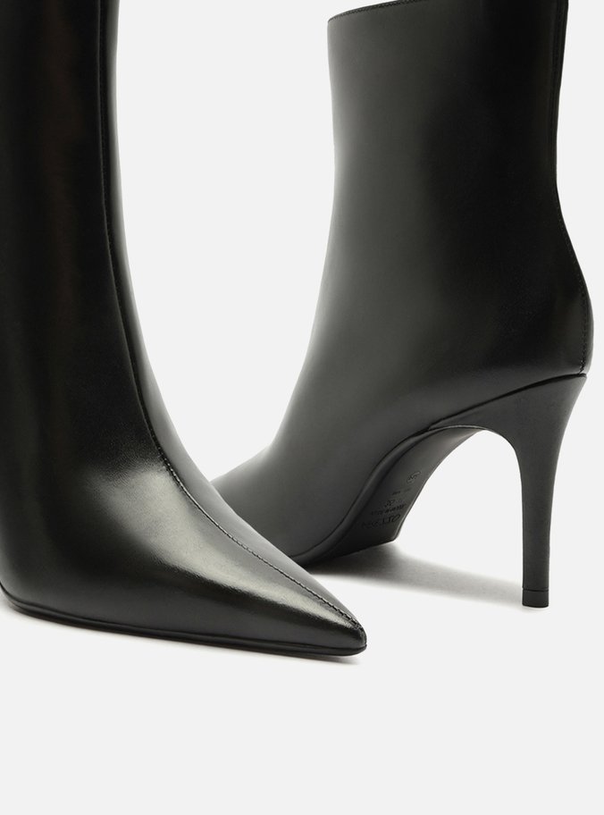Bota Preta Couro Cano Curto Bico Fino