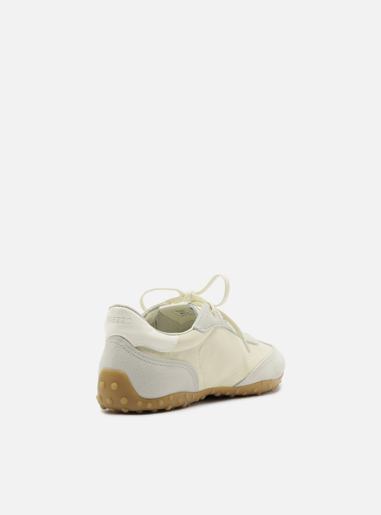 Tênis Off White Acamurçado Solado Esportivo — foto 3