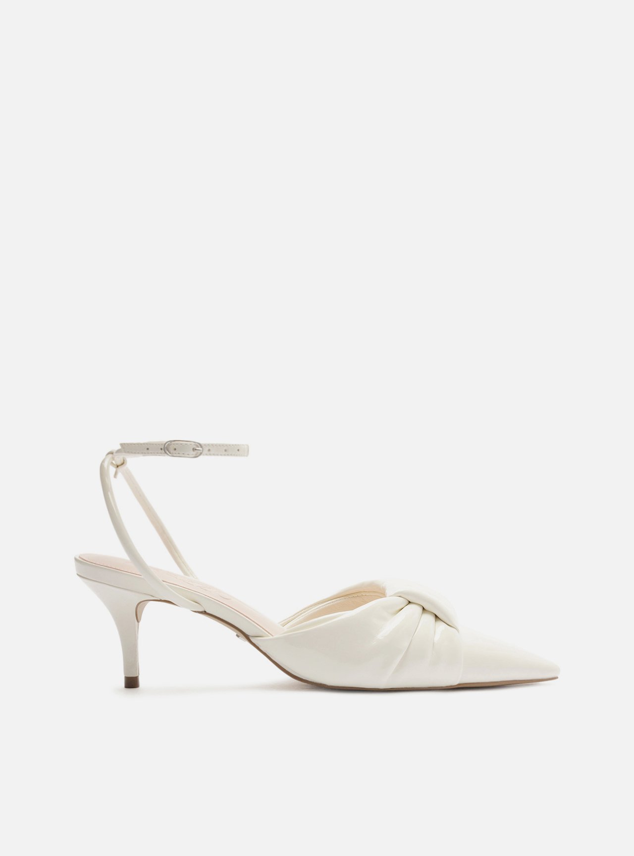 Scarpin Branco Verniz Salto Kitten Puffer — foto 1